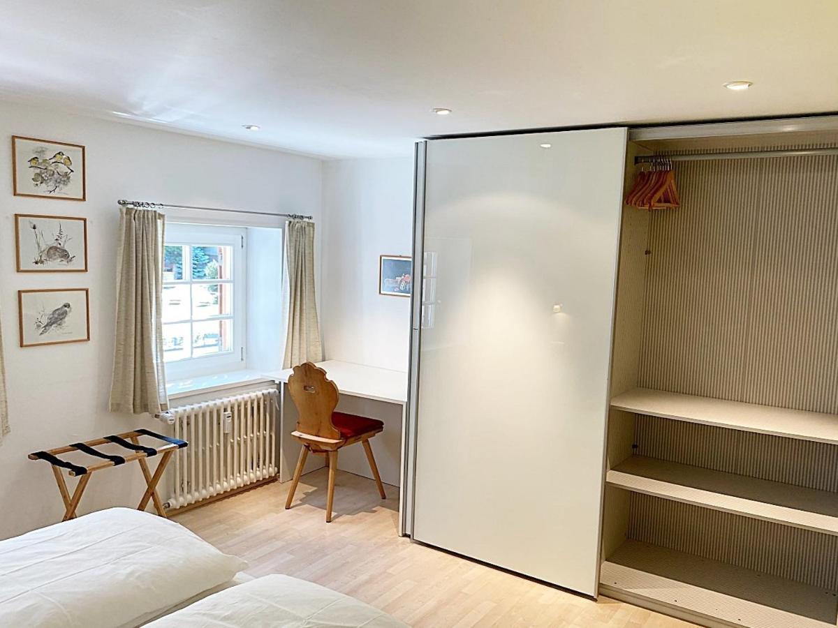 Alpenstil - 60M2 Dachstockwohnung Mit Garage - Bm186 Pontresina Extérieur photo