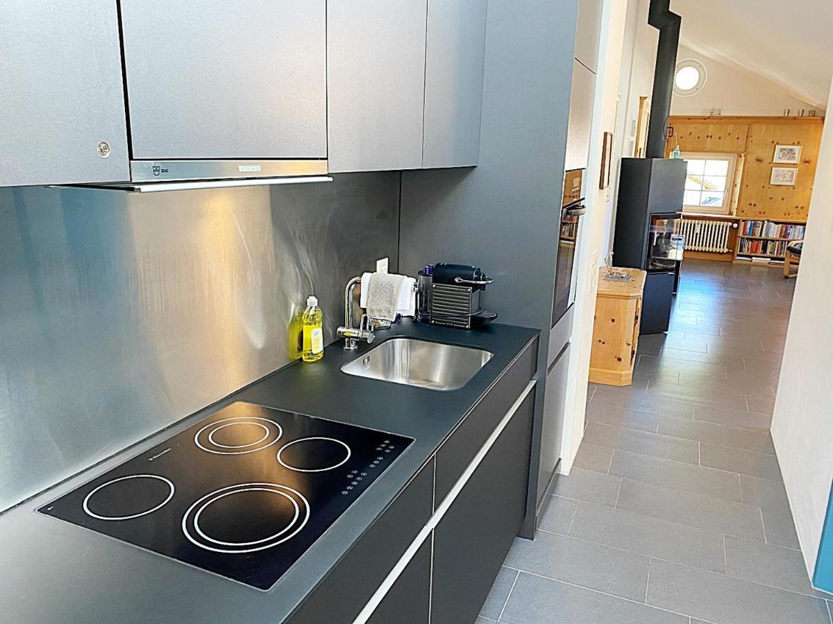 Alpenstil - 60M2 Dachstockwohnung Mit Garage - Bm186 Pontresina Extérieur photo