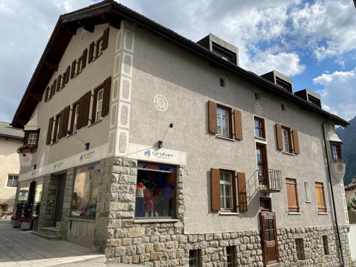 Alpenstil - 60M2 Dachstockwohnung Mit Garage - Bm186 Pontresina Extérieur photo