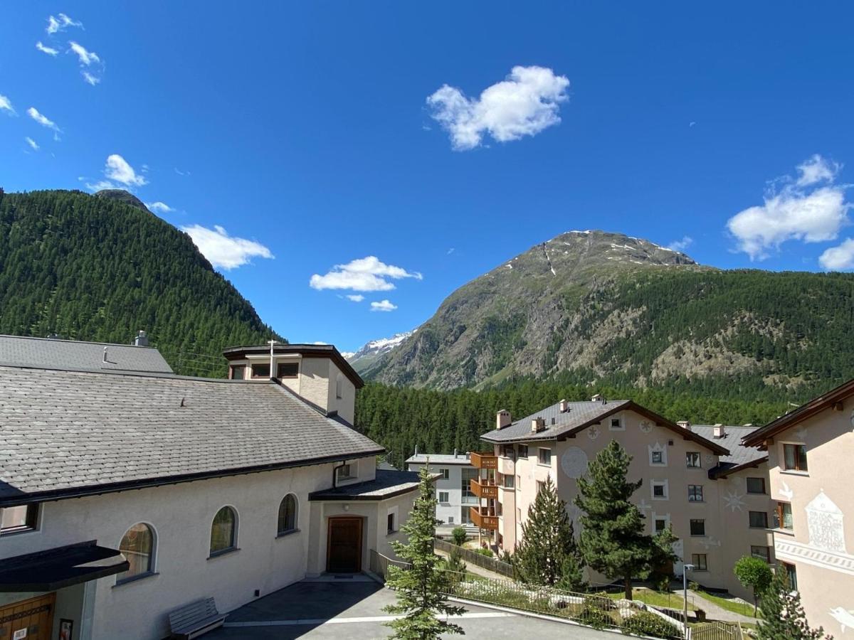 Alpenstil - 60M2 Dachstockwohnung Mit Garage - Bm186 Pontresina Extérieur photo